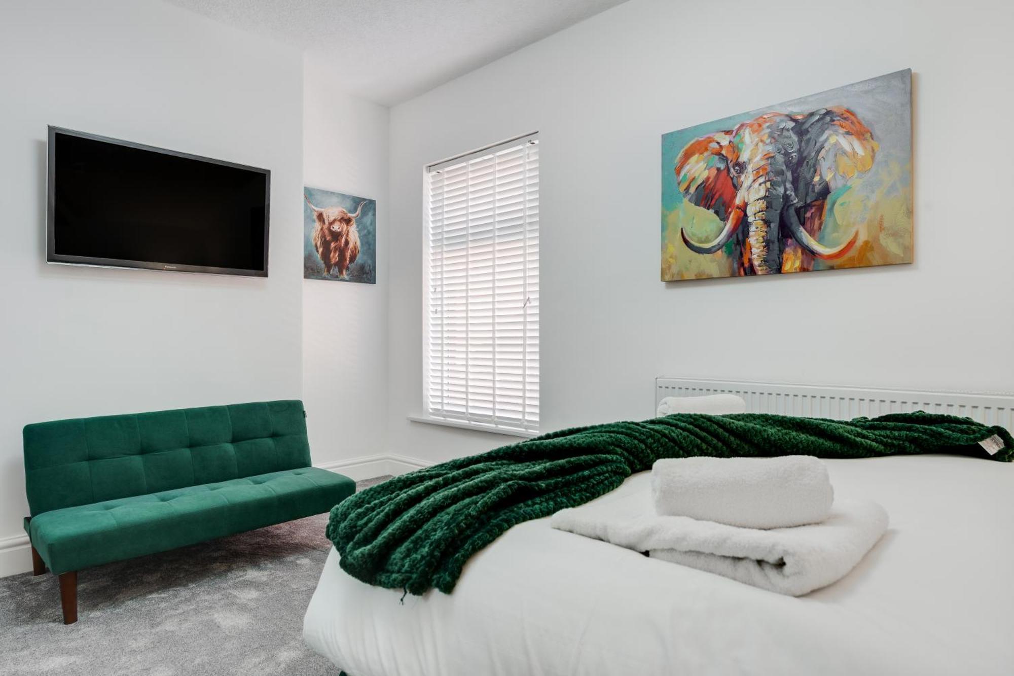 St David'S - Stylish 2 Bed Apartment, Free Parking, Close To Beach Литам-Сент-Эннс Экстерьер фото