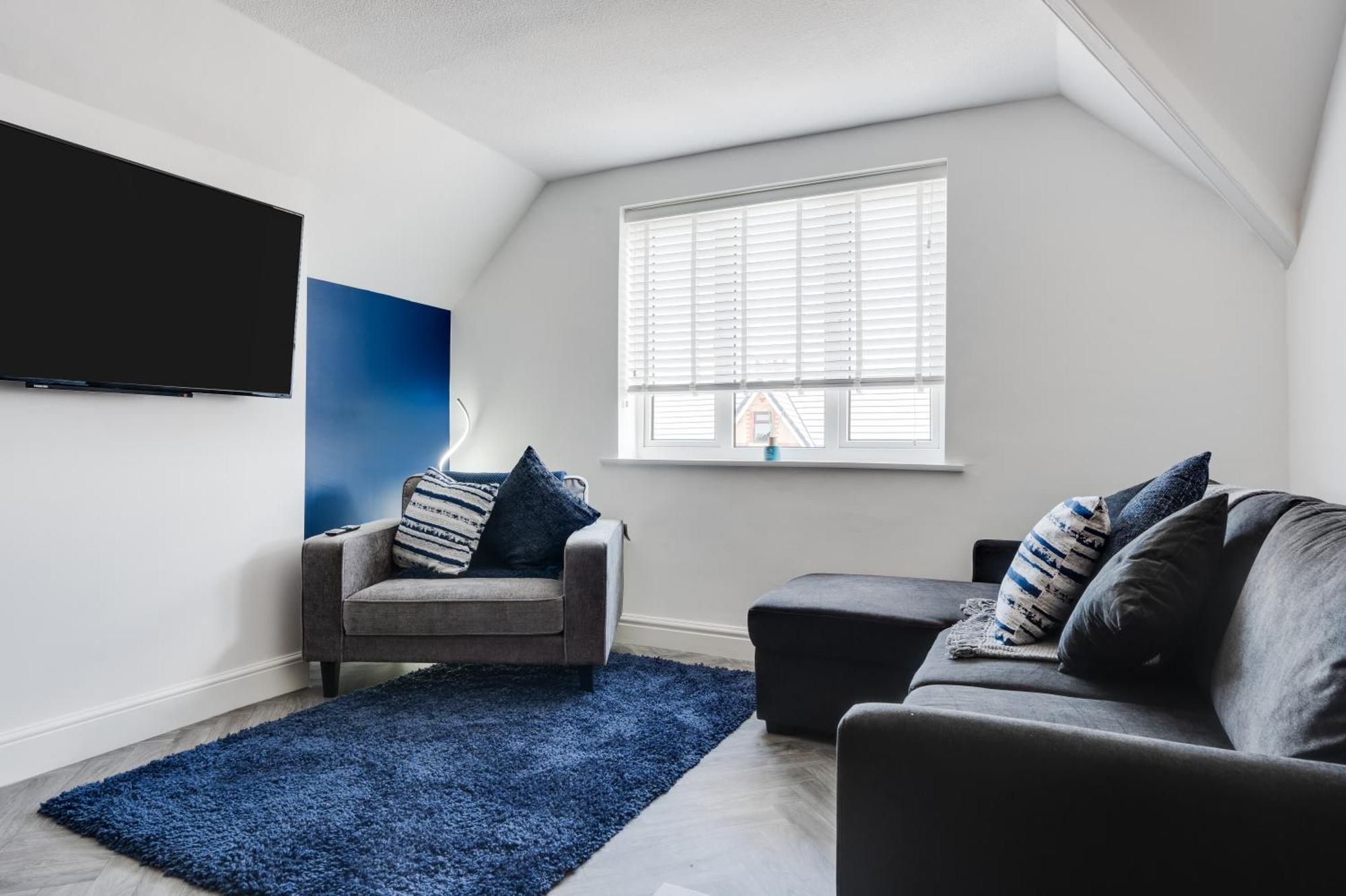 St David'S - Stylish 2 Bed Apartment, Free Parking, Close To Beach Литам-Сент-Эннс Экстерьер фото